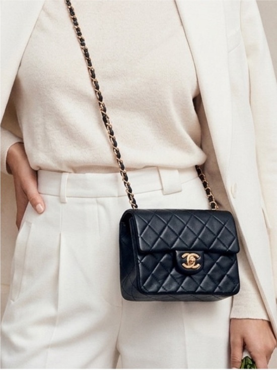 CHANEL Handbags - CHANEL Black Quilted Leather Crossbody Bag with Gold Hardware